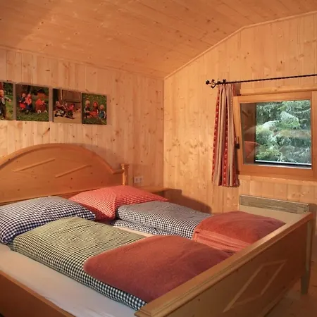 Alpine-lodges Gertraud Tatil Evi Kanzelhohe